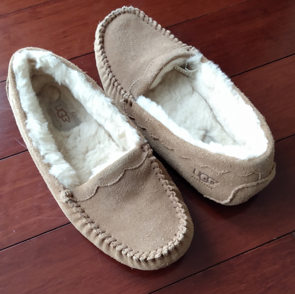UGG woman's slippers